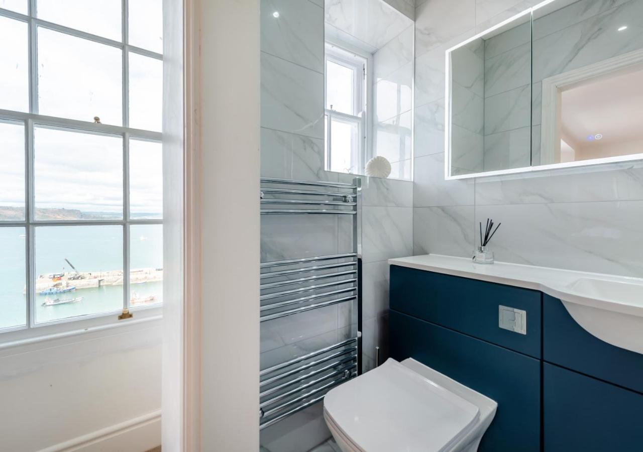 Villa Clifton House Tenby Esterno foto