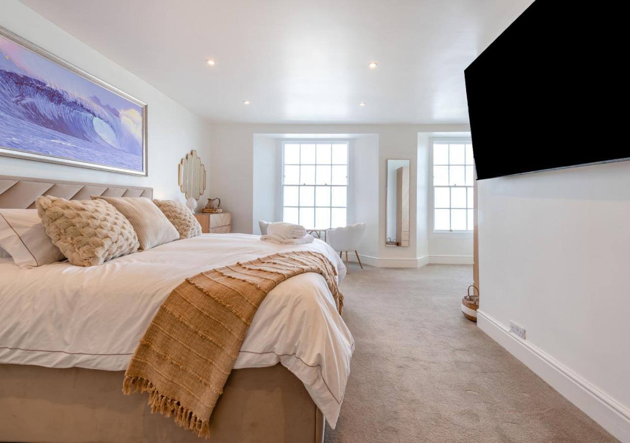 Villa Clifton House Tenby Esterno foto