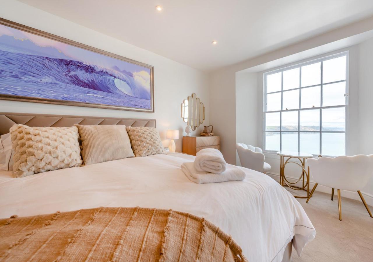 Villa Clifton House Tenby Esterno foto