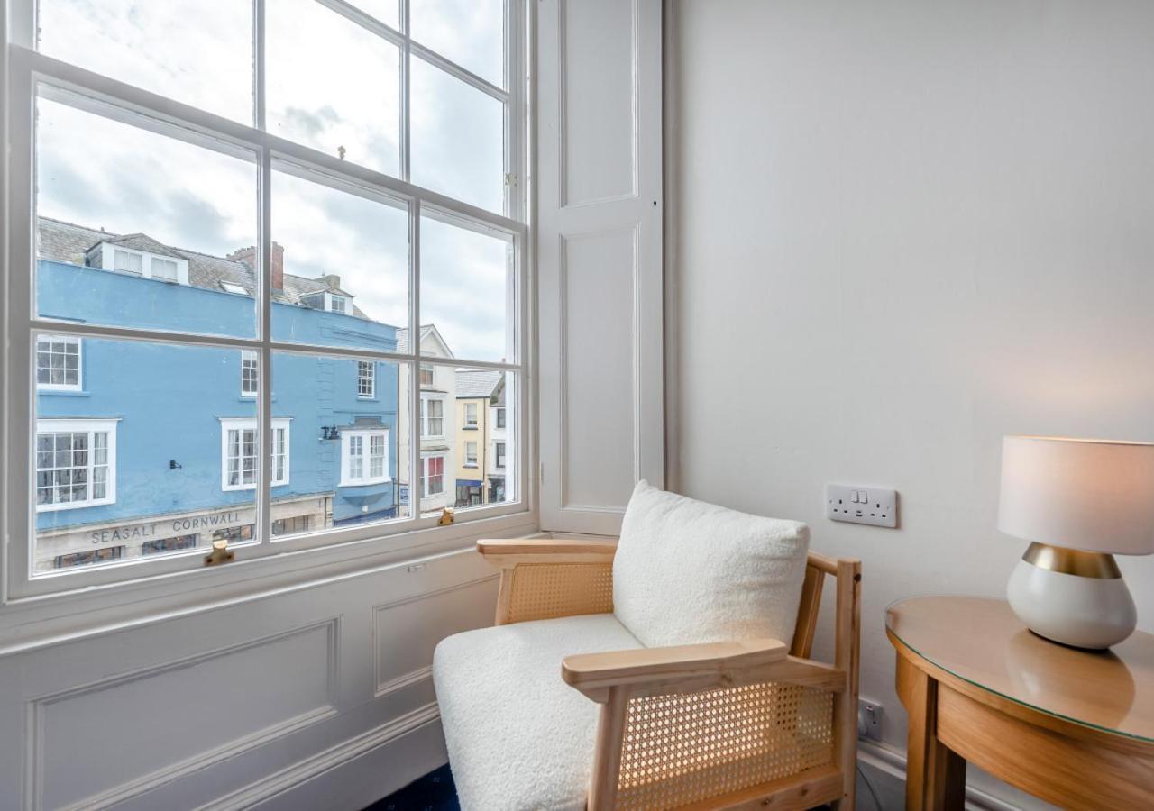 Villa Clifton House Tenby Esterno foto